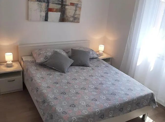 By The Sea Marko Apartment Banj